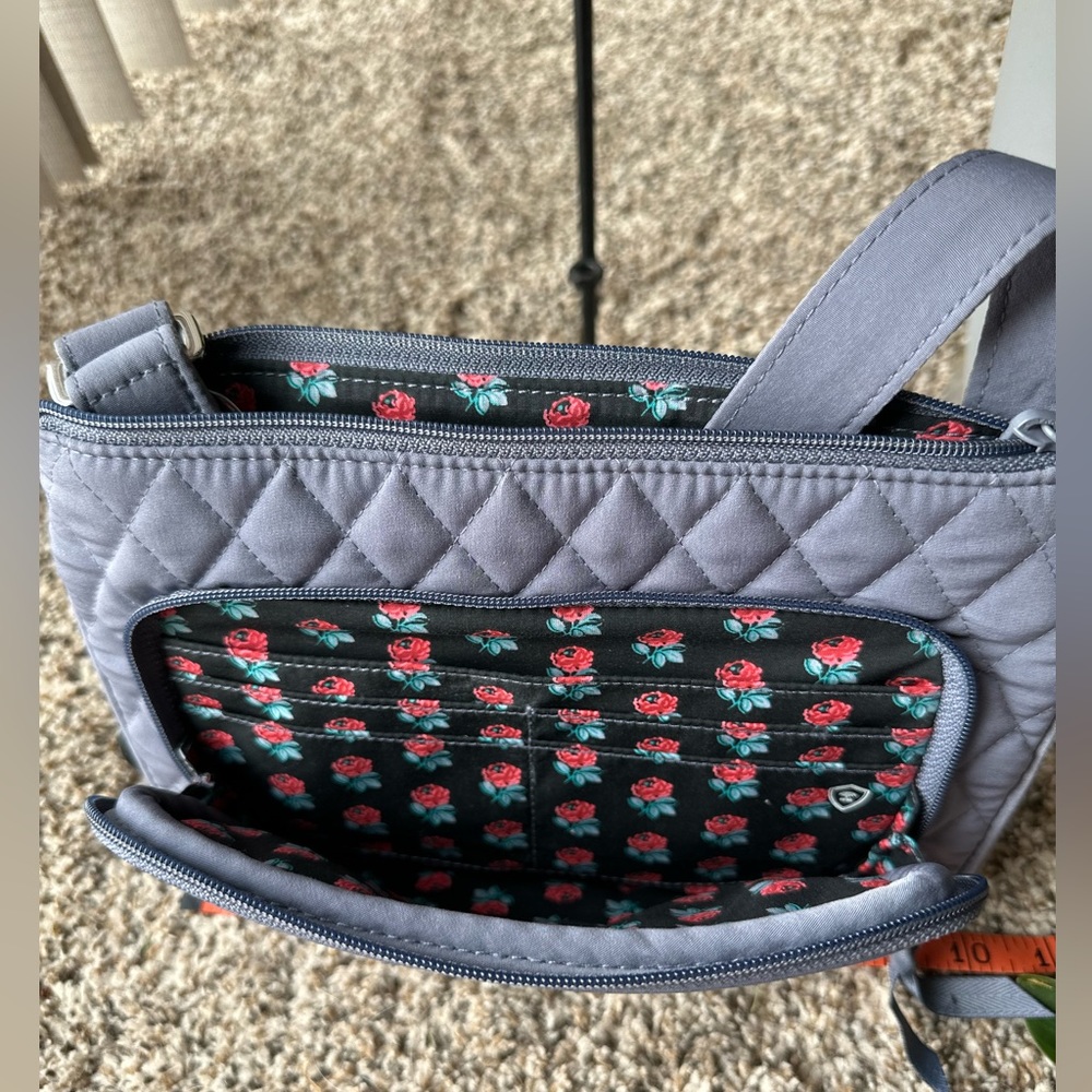 Vera Bradley RFID Little Hipster - Picture 3 of 6
